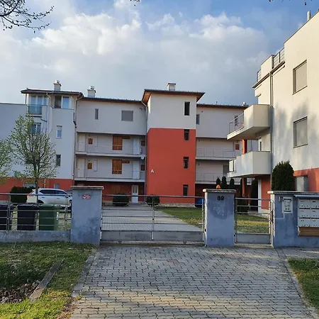 Luxusarpartment * שיופוק